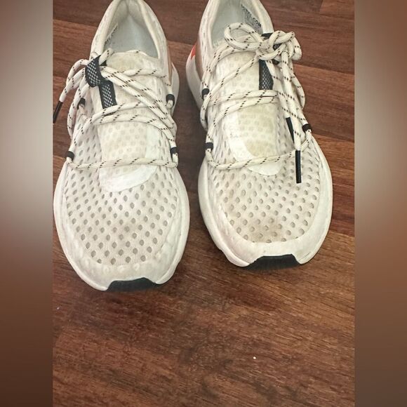 Sorel White and Tan Sneakers - Picture 2 of 7